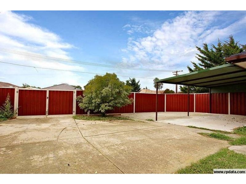 5 Songlark Crescent, Werribee VIC 3030