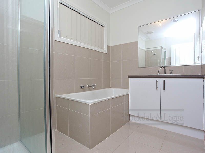 15 Bridlepath Drive, Truganina VIC 3029