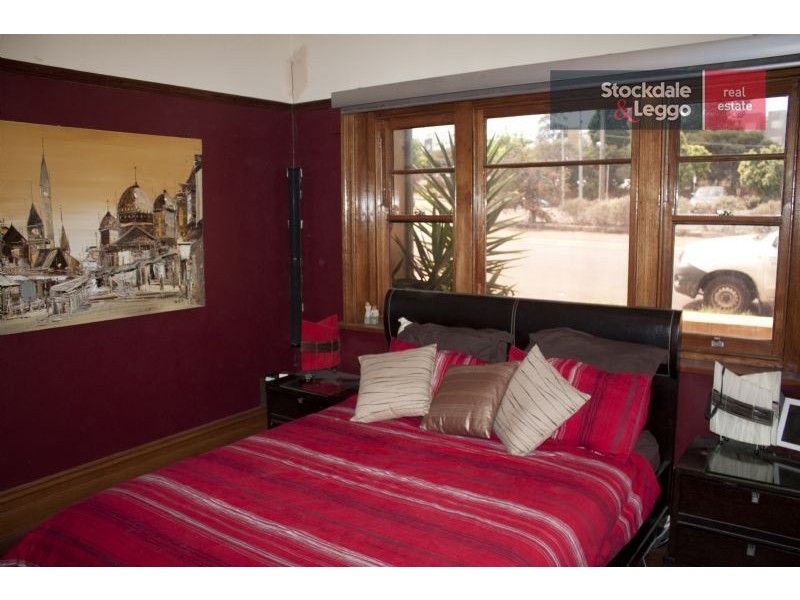 137 Rose Street, Essendon VIC 3040