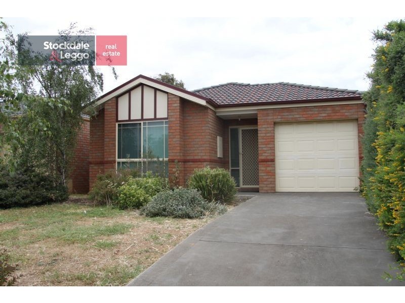 24 Ruby Place, Werribee VIC 3030