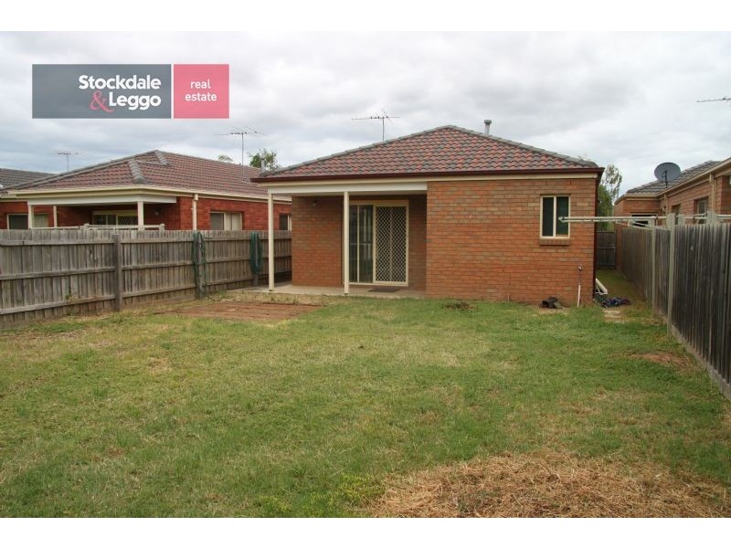 24 Ruby Place, Werribee VIC 3030