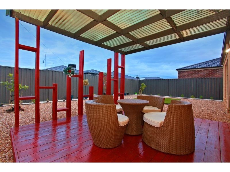 18 Landmark Crescent, Wyndham Vale VIC 3024