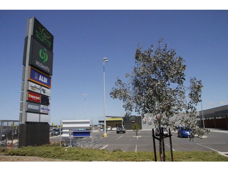 2 Akoona Way, Wyndham Vale VIC 3024