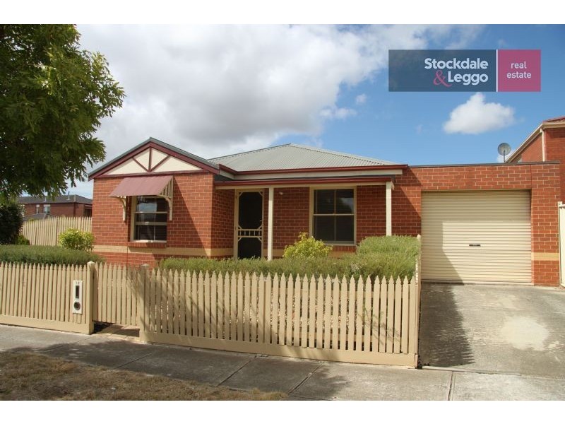 13 Lonsdale Circuit, Hoppers Crossing VIC 3029