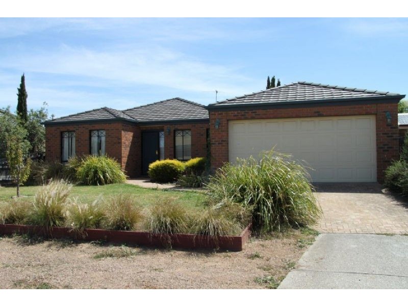 8 Joybells Crescent, Tarneit VIC 3029