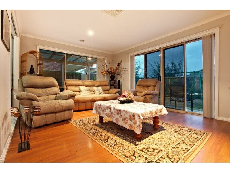 13 Desert Gum Terrace, Wyndham Vale VIC 3024
