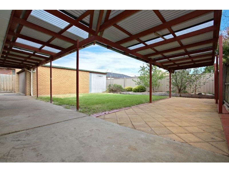 50 Huntingfield Drive, Hoppers Crossing VIC 3029