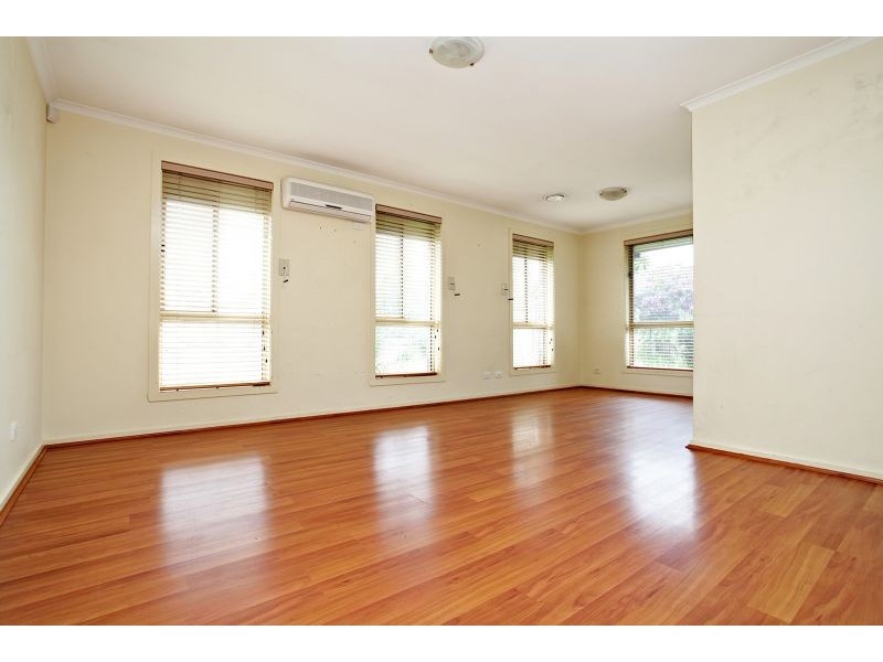 7 Warbler Close, Werribee VIC 3030