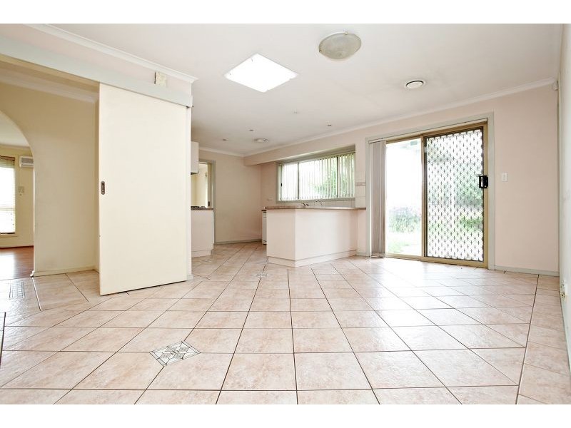 7 Warbler Close, Werribee VIC 3030