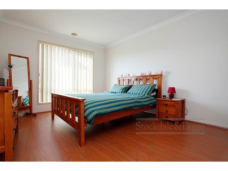 17 Abbington Drive, Truganina VIC 3029