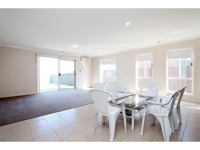 24 Circuit Drive, Truganina VIC 3029