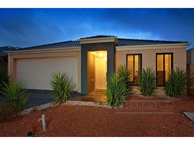 12 Landscape Drive, Truganina VIC 3029