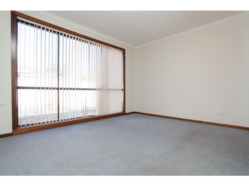 1/33 Bower Drive, Werribee VIC 3030