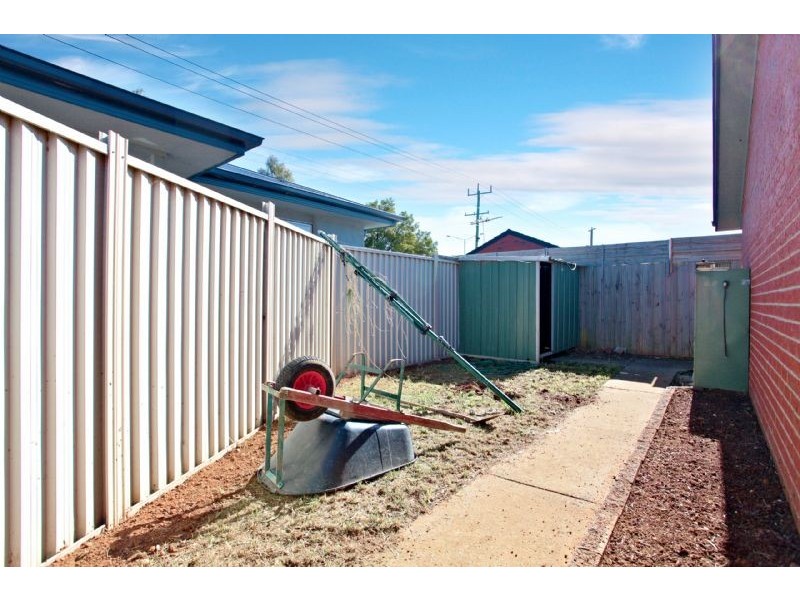 1/33 Bower Drive, Werribee VIC 3030