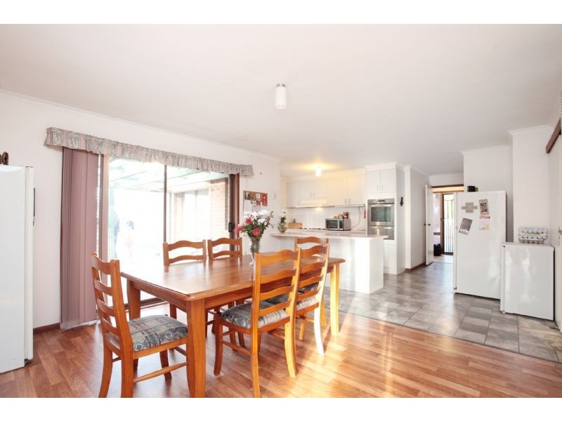 76 Whitsunday Drive, Hoppers Crossing VIC 3029