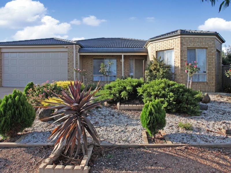 12 Lucia Ave, Tarneit VIC 3029
