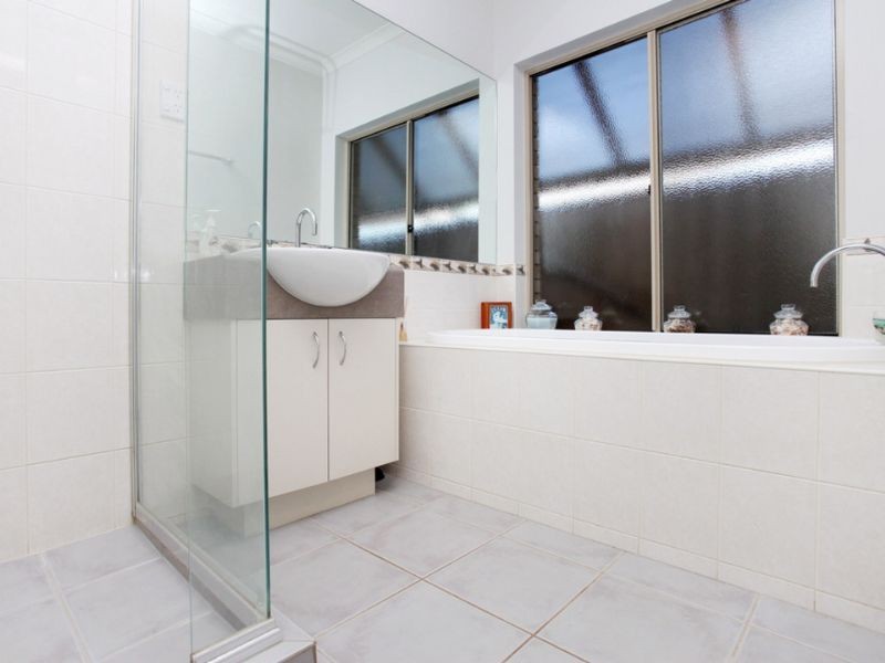 12 Lucia Ave, Tarneit VIC 3029