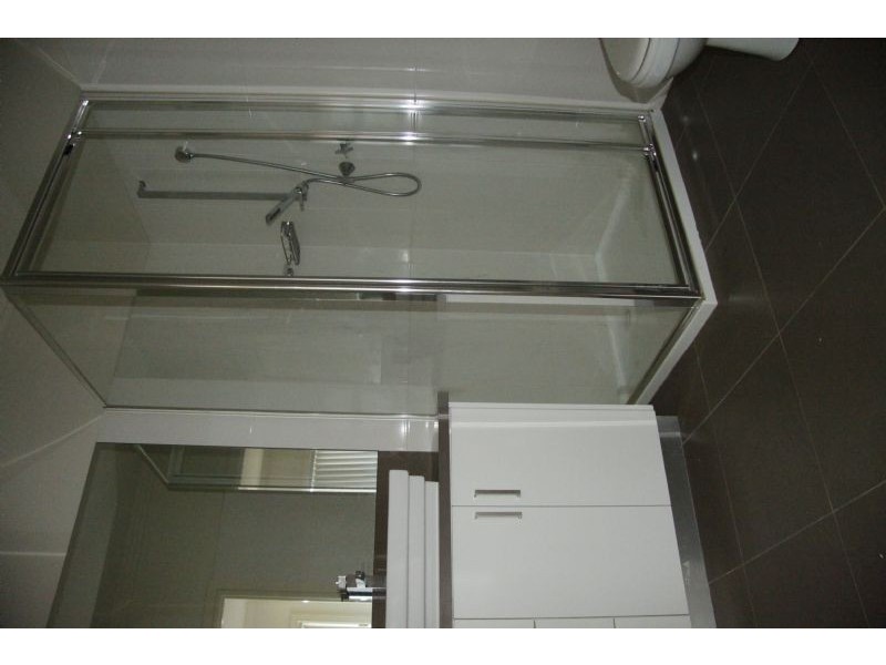 5 Middle Park Drive, Sanctuary Lakes VIC 3030