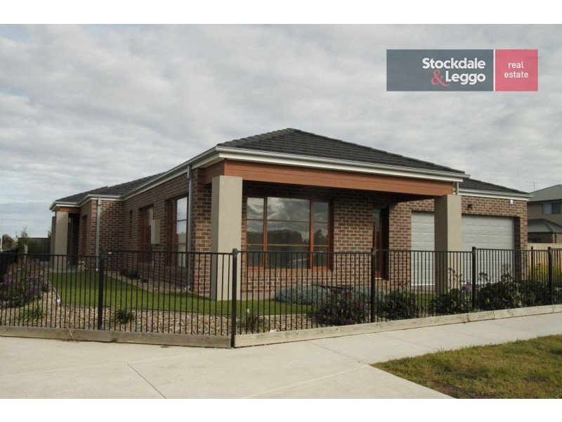 4 Regal Road, Point Cook VIC 3030