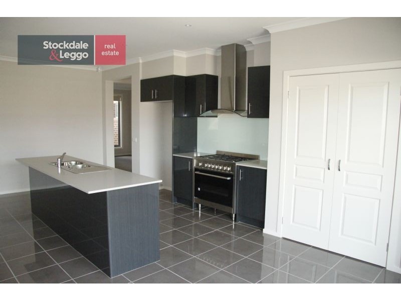 4 Regal Road, Point Cook VIC 3030