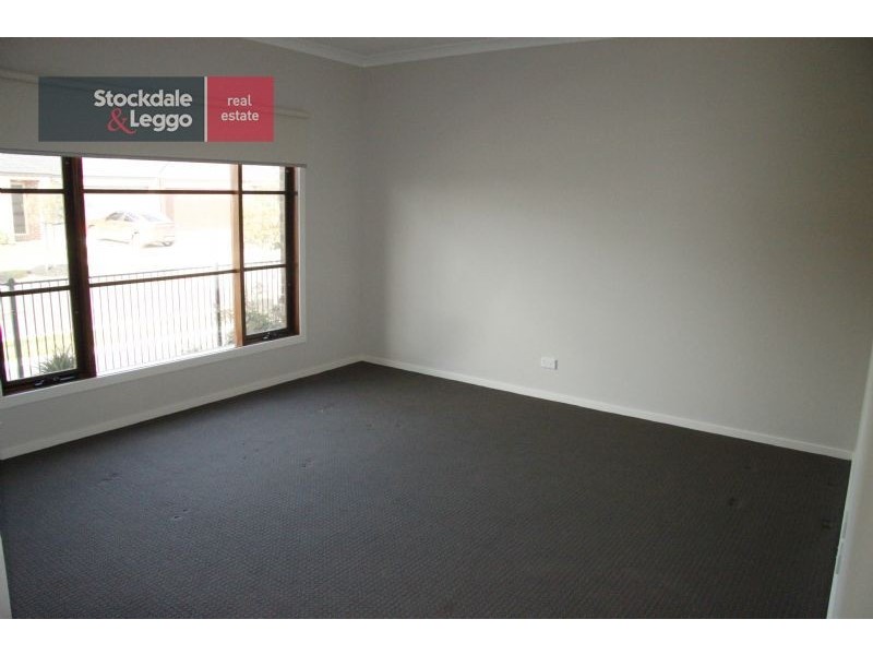 4 Regal Road, Point Cook VIC 3030