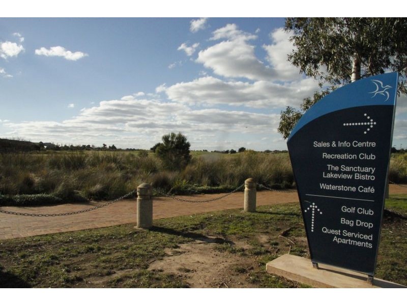 6 Trident Court, Sanctuary Lakes VIC 3030