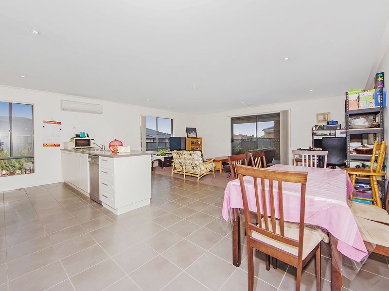 42 Danfield Drive, Tarneit VIC 3029