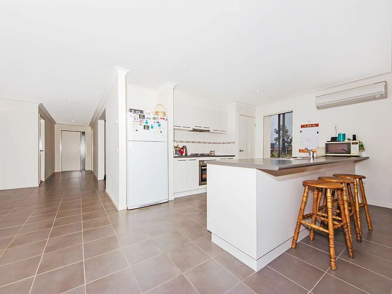 42 Danfield Drive, Tarneit VIC 3029