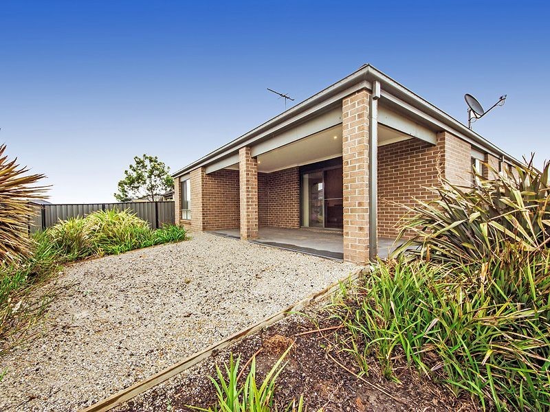 42 Danfield Drive, Tarneit VIC 3029