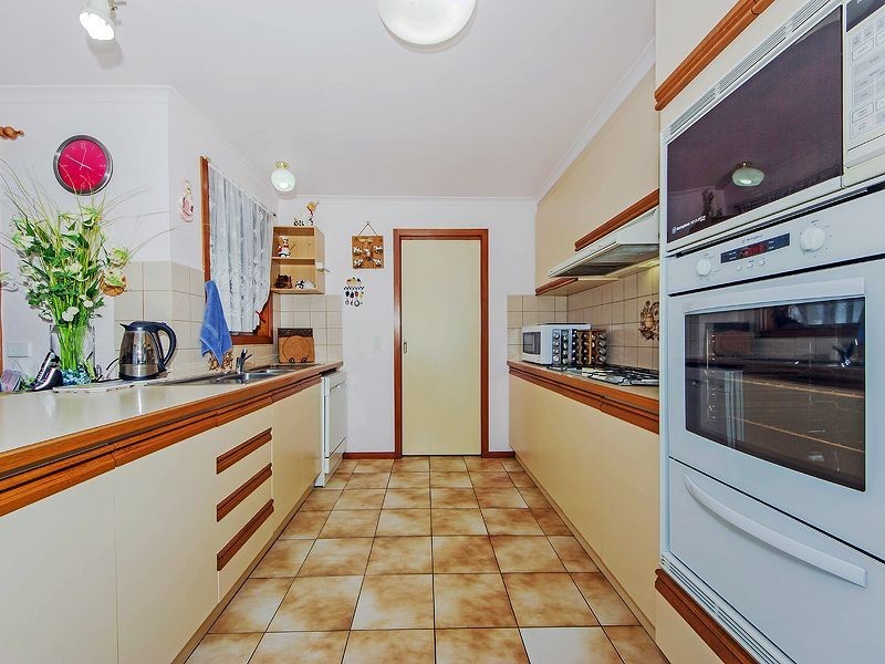 65 Bartlett Crescent, Hoppers Crossing VIC 3029