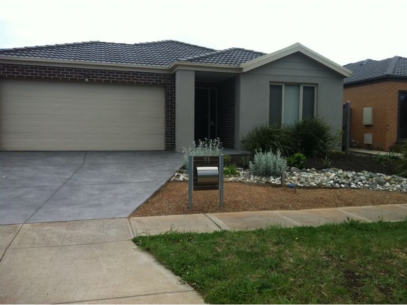 11 Oceana Street, Point Cook VIC 3030