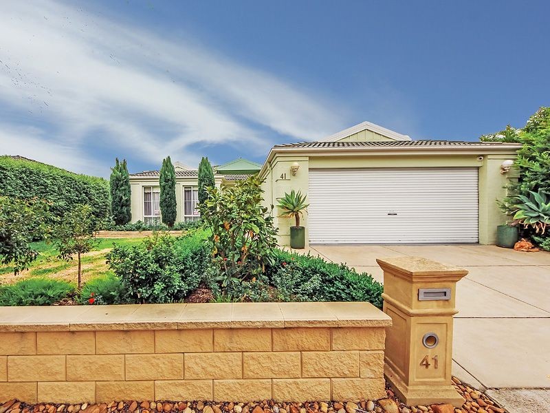 41 Arlington Way, Point Cook VIC 3030