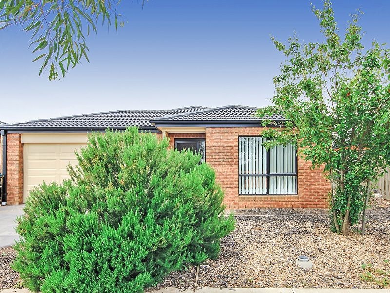 11 Phillip Drive, Wyndham Vale VIC 3024