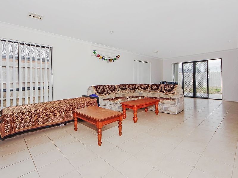 11 Phillip Drive, Wyndham Vale VIC 3024
