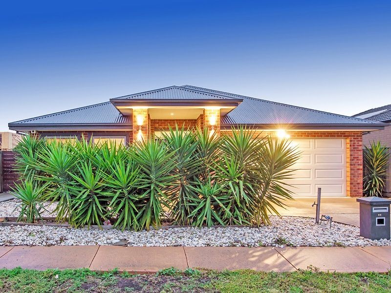 65 Fantail Crescent, Williams Landing VIC 3027