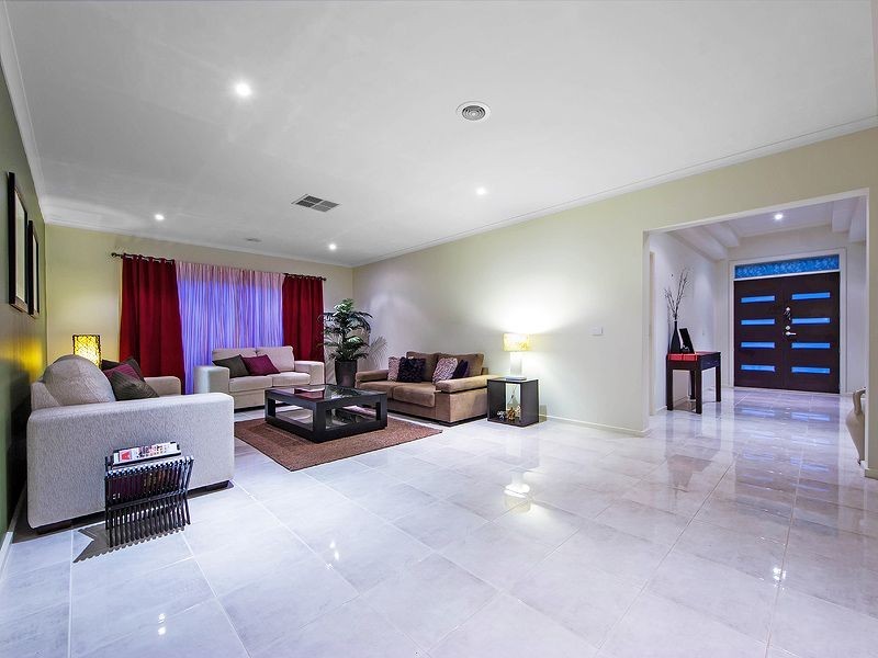 65 Fantail Crescent, Williams Landing VIC 3027