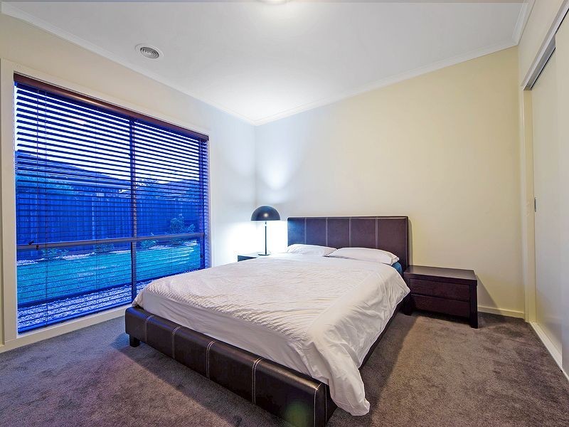 65 Fantail Crescent, Williams Landing VIC 3027