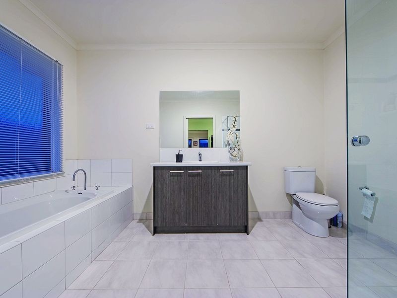 65 Fantail Crescent, Williams Landing VIC 3027