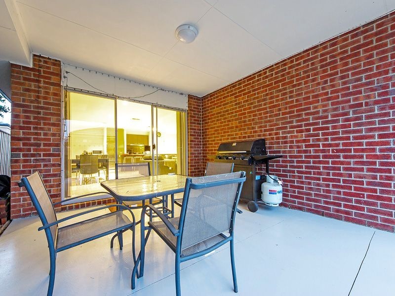 65 Fantail Crescent, Williams Landing VIC 3027