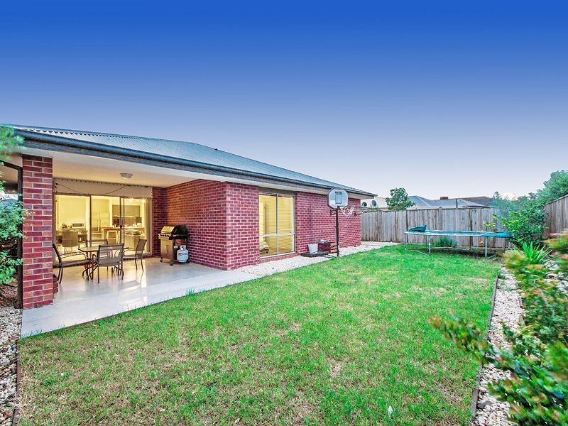 65 Fantail Crescent, Williams Landing VIC 3027