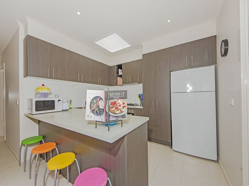 2/24 Tyler Crescent, Tarneit VIC 3029