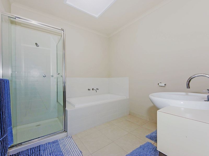 2/24 Tyler Crescent, Tarneit VIC 3029