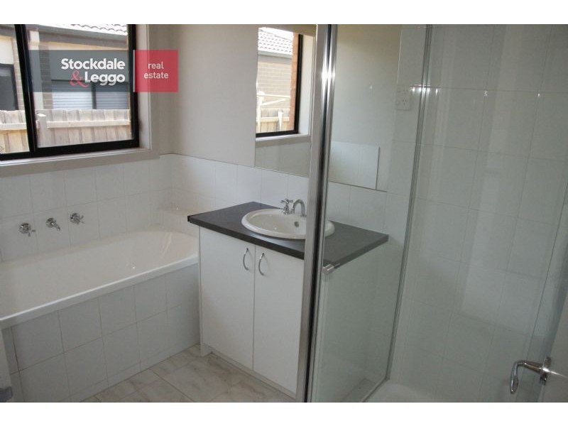 5 Flowergum Crescent, Tarneit VIC 3029