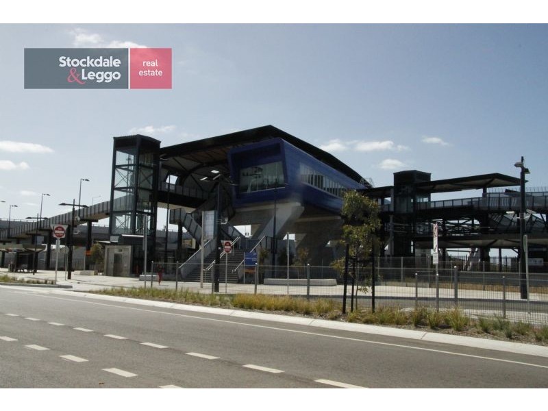 6c Hanworth Ave, Williams Landing VIC 3027