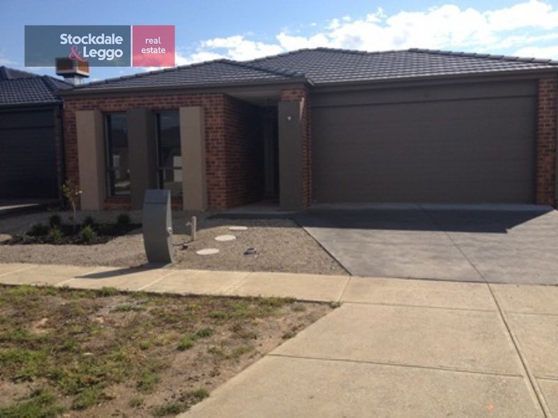 13 Baybreeze Street, Point Cook VIC 3030