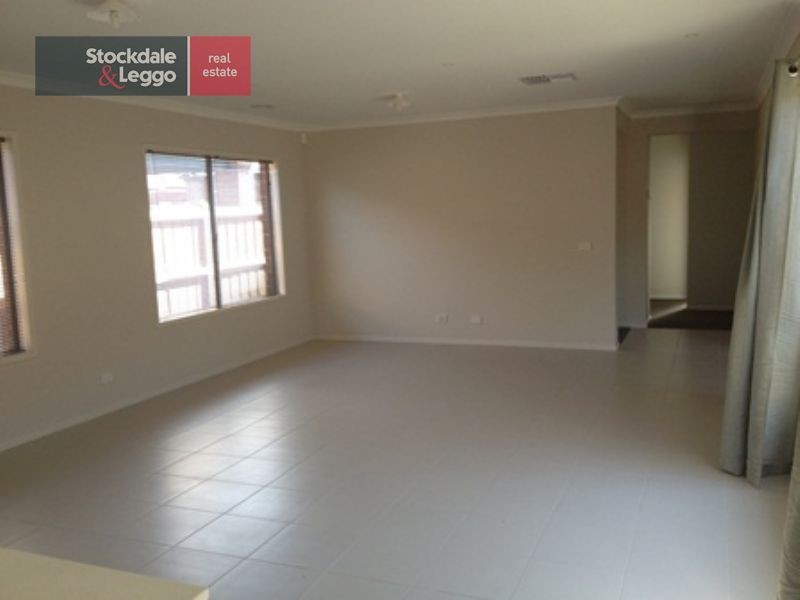 13 Baybreeze Street, Point Cook VIC 3030