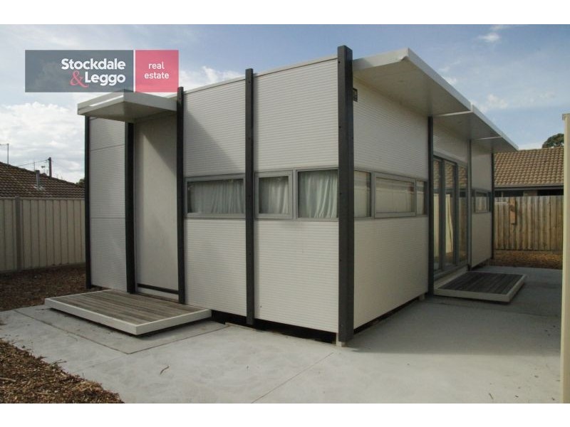 30 ILUKA DRIVE (back unit), Werribee VIC 3030