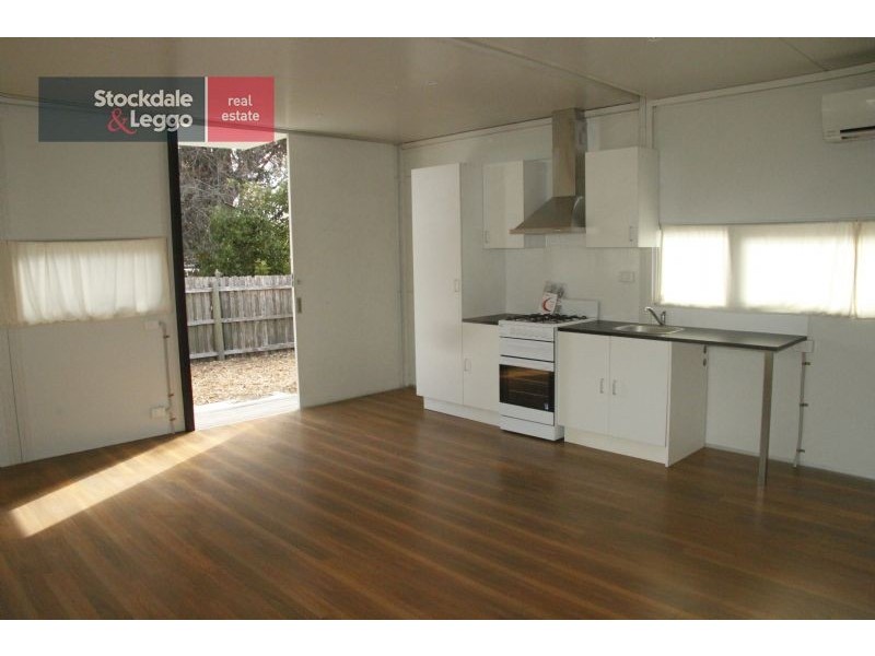 30 ILUKA DRIVE (back unit), Werribee VIC 3030