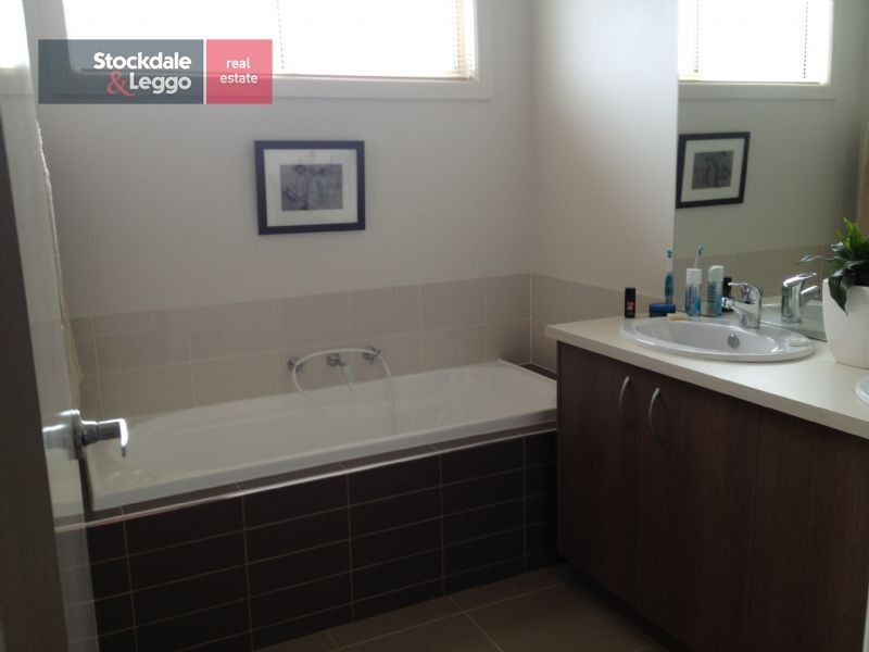 2 Atlas Walk, Point Cook VIC 3030