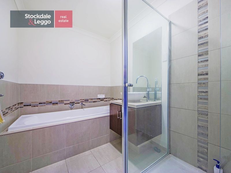 11/43-51 Rippleside Terrace, Tarneit VIC 3029
